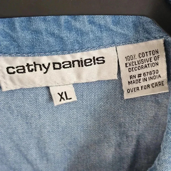 Cathy Daniels Blue Jean Chambray Jacket With Rhinestones XL NWT - Picture 4 of 5